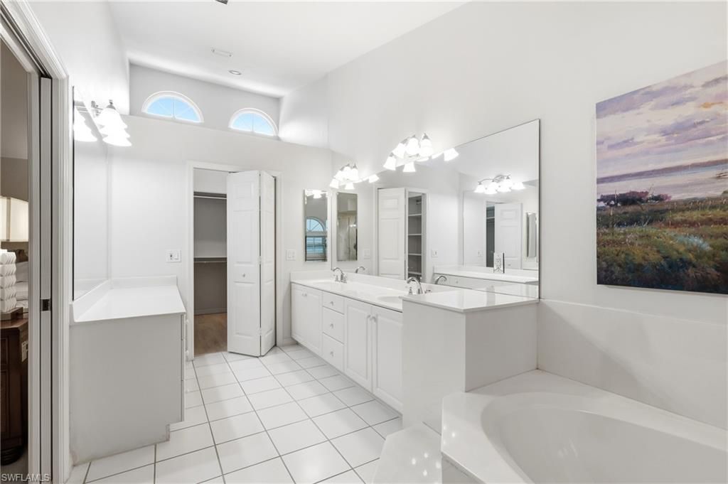 203 Via Perignon, Unit 2-4, Naples, FL 34119 Photo