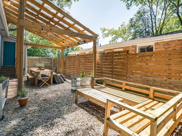 809 Crockett St , Nashville, TN 37207