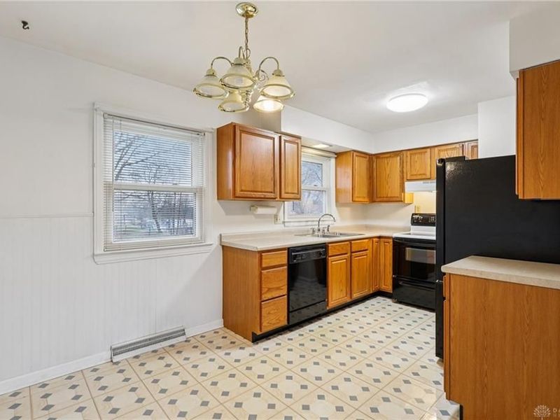 3635 Julie Drive, Franklin Township, OH 45005 Photo 10