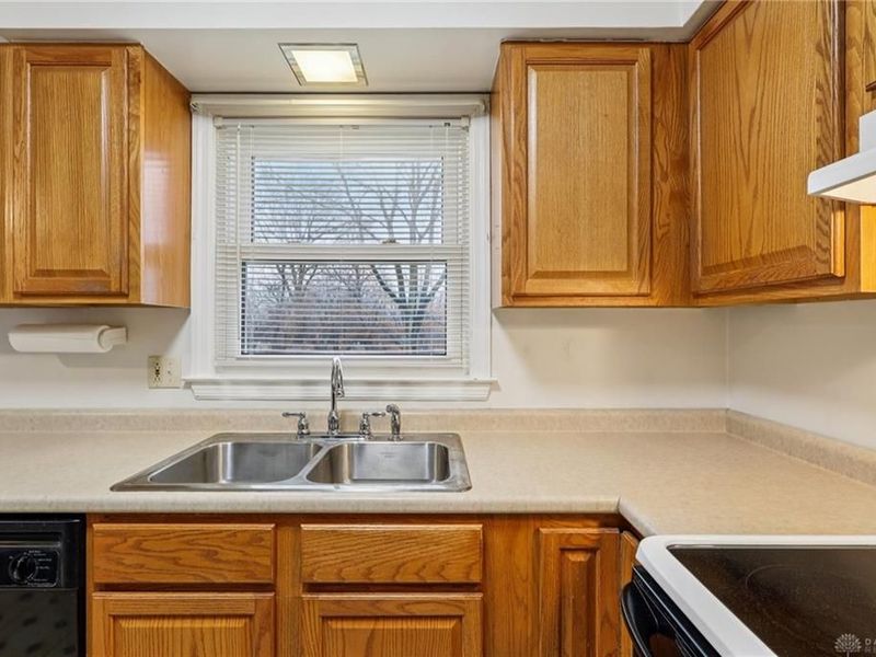 3635 Julie Drive, Franklin Township, OH 45005 Photo 14