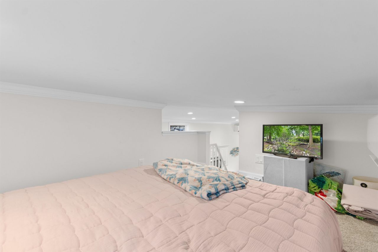 5800 Highway 90  Photo 23