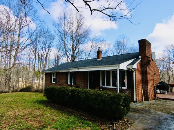 108 Maple Ridge CT , Vinton, VA 24179