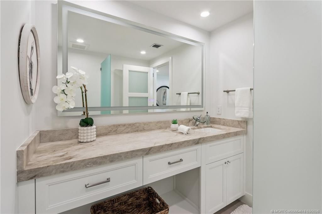 2818 SE Dune Drive, Unit 2307, Stuart, FL 34996 Photo