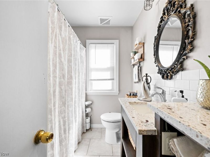 280 E 328th Street, Willowick, OH 44095 Photo 17