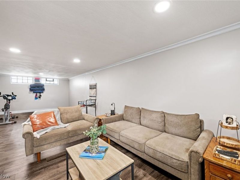 280 E 328th Street, Willowick, OH 44095 Photo 24