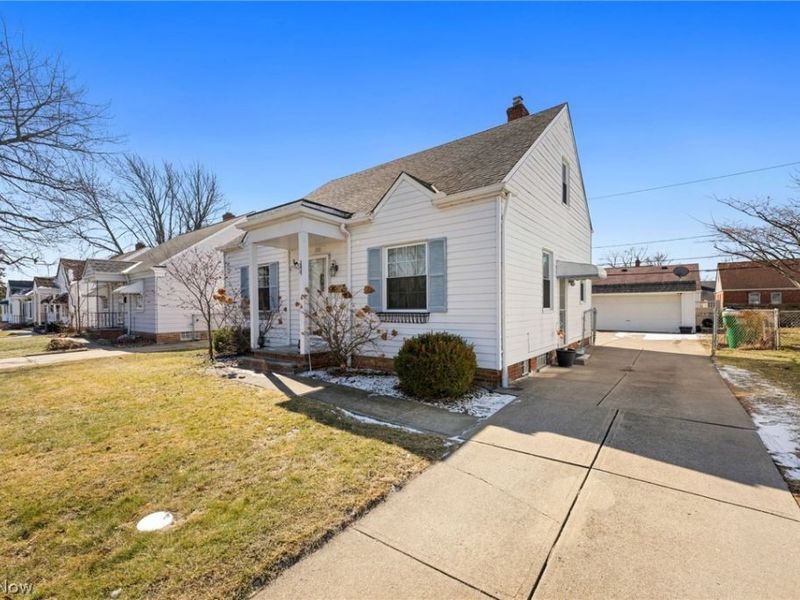 280 E 328th Street, Willowick, OH 44095 Photo 3