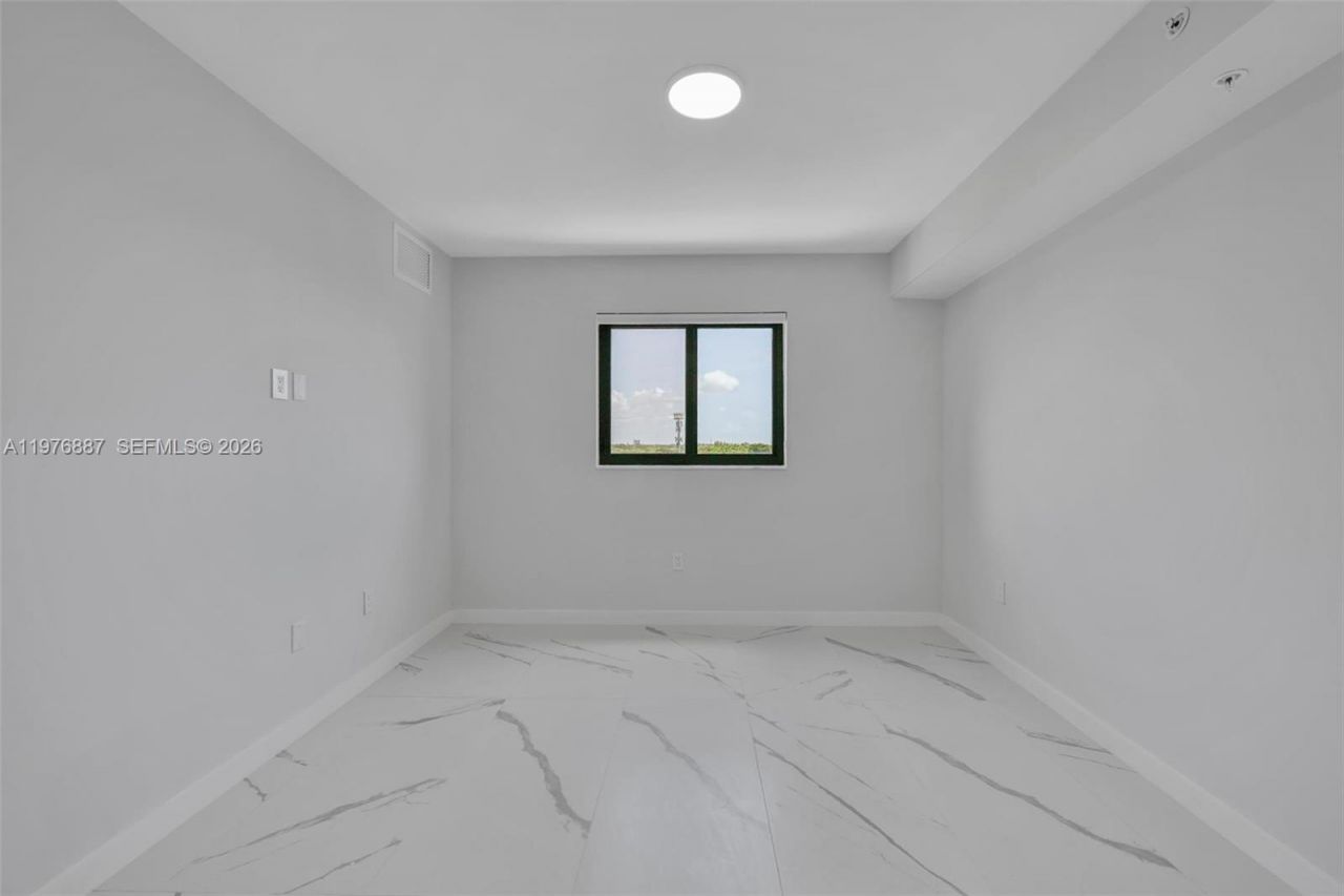 840 NE 130th Street , Unit 211, North Miami, FL 33161 Photo