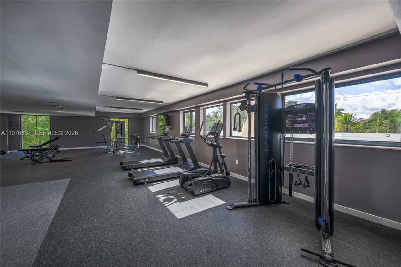 840 NE 130th Street , Unit 211, North Miami, FL 33161 Photo