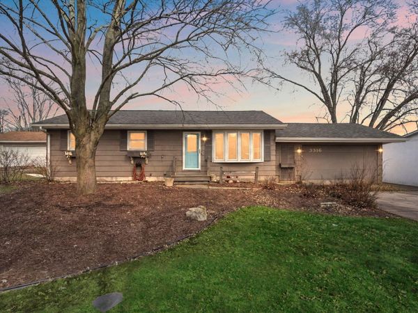 3516 W 123rd Place, Crown Point, IN 46307