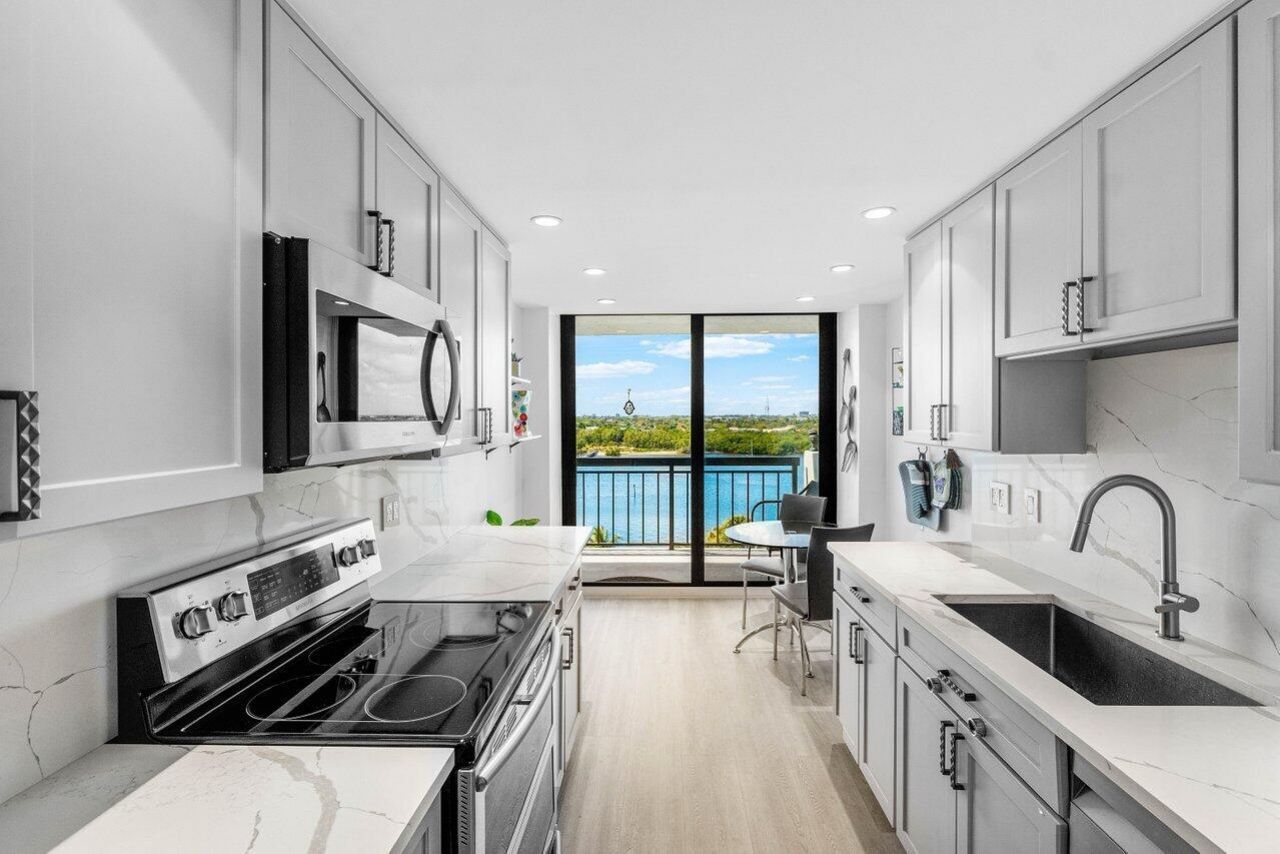 2003 N Ocean Boulevard, Unit 904, Boca Raton, FL 33431 Photo