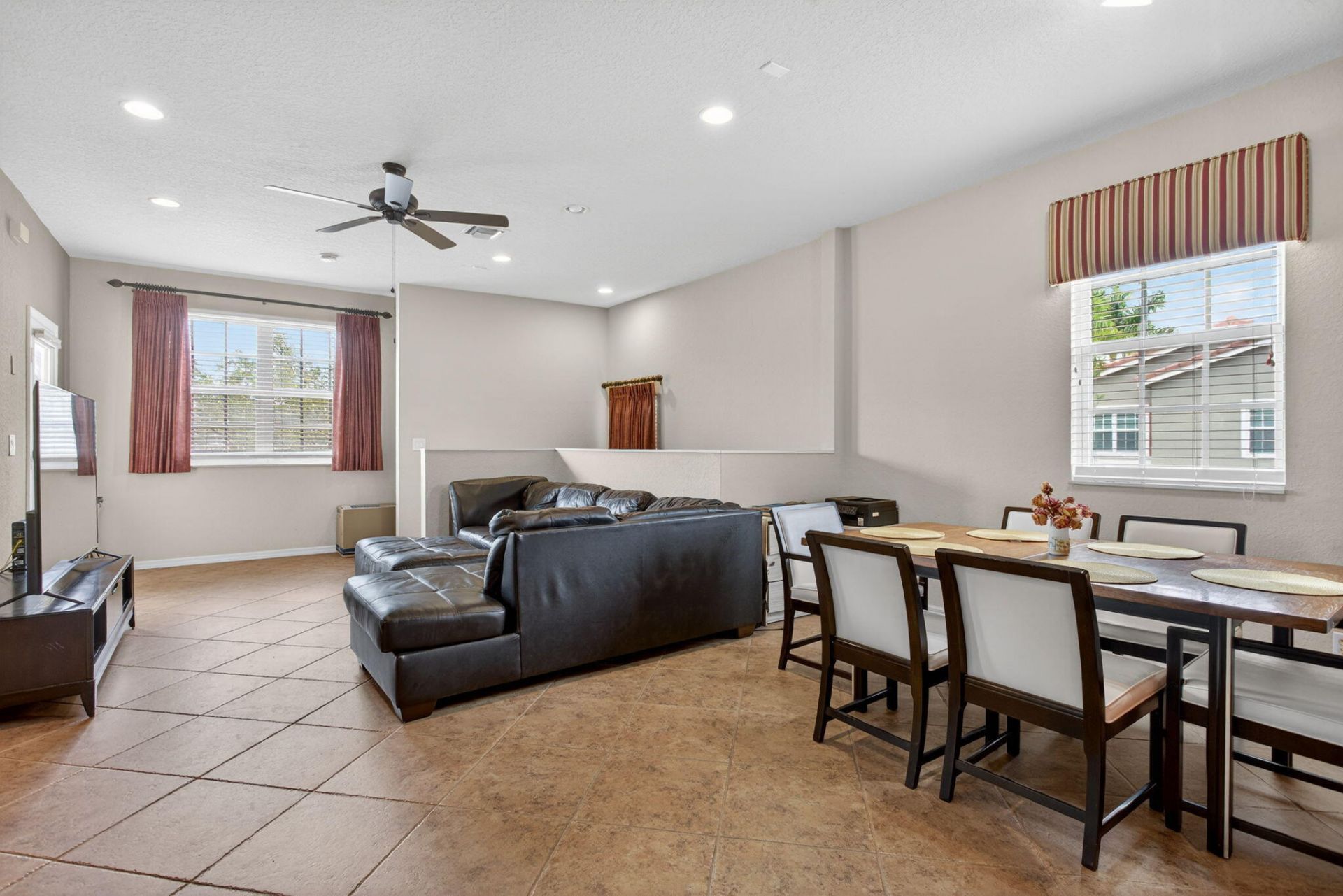 9125 Pershore Place, Unit 8204, Tamarac, FL 33321 Photo