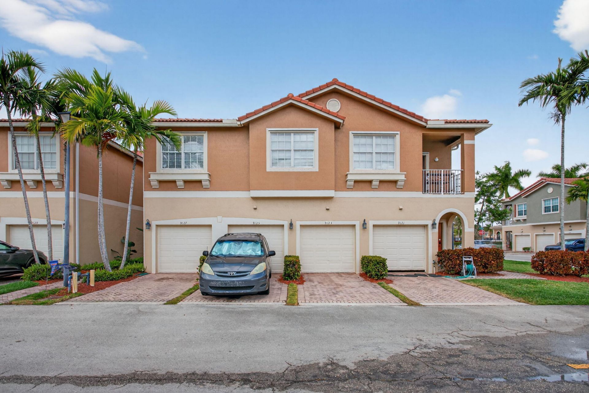 9125 Pershore Place, Unit 8204, Tamarac, FL 33321 Photo