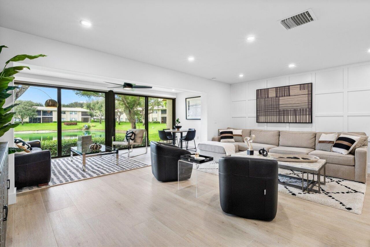 21 Stratford Drive E, Unit C, Boynton Beach, FL 33436 Photo