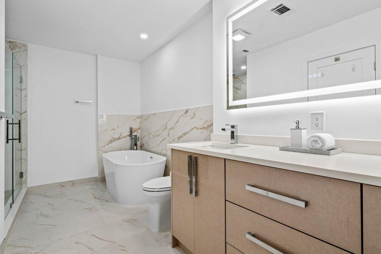 21 Stratford Drive E, Unit C, Boynton Beach, FL 33436 Photo