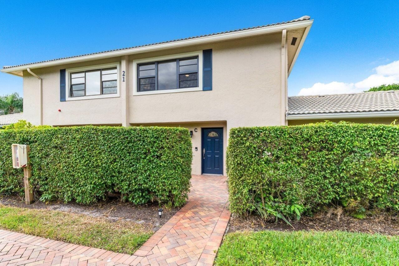 21 Stratford Drive E, Unit C, Boynton Beach, FL 33436 Photo