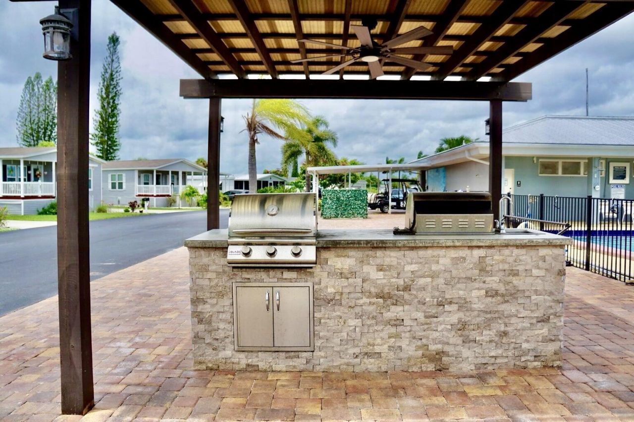 106 Sandhill Boulevard, Fort Pierce, FL 34982 Photo