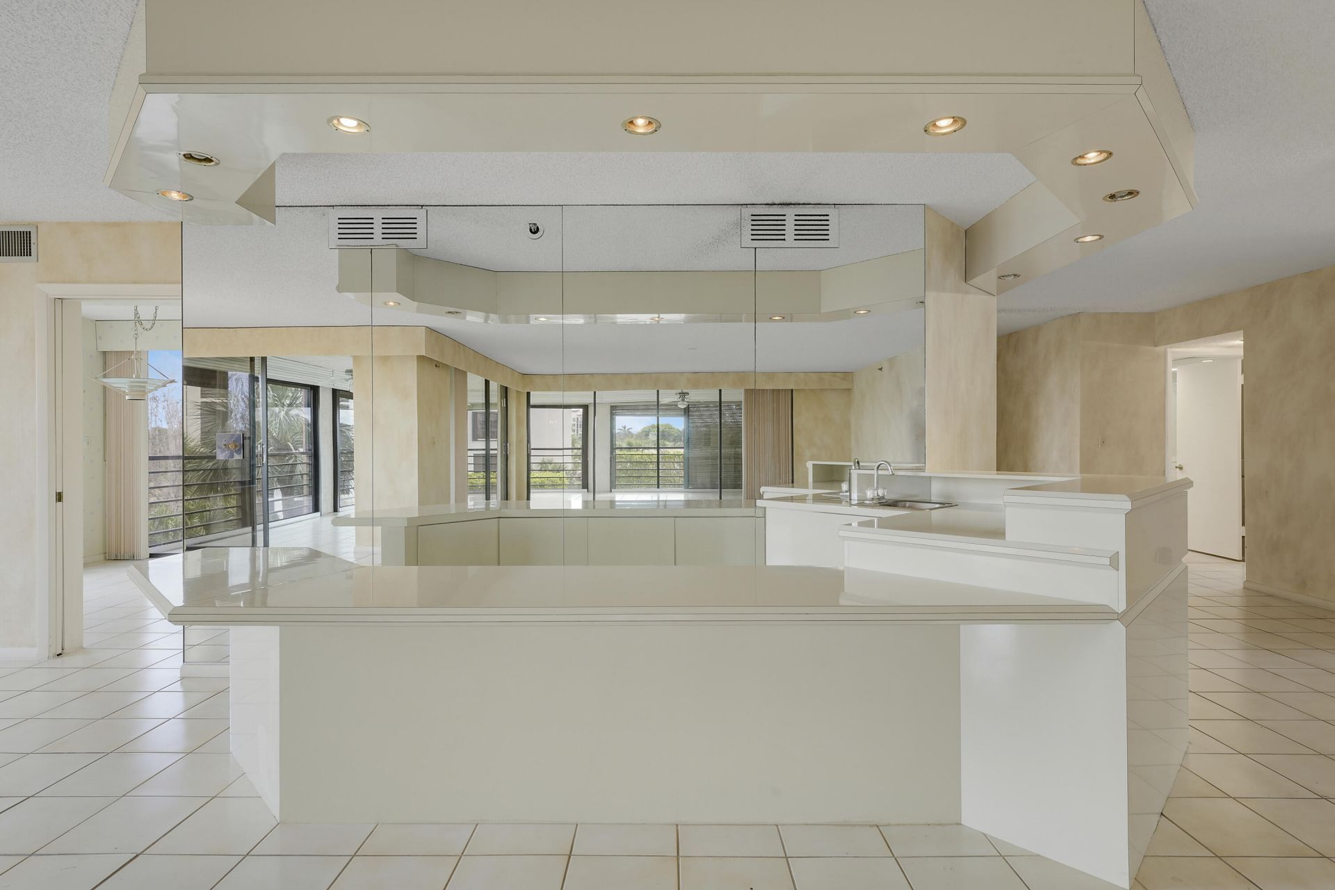 7233 Promenade Drive, Unit 401 A, Boca Raton, FL 33433 Photo