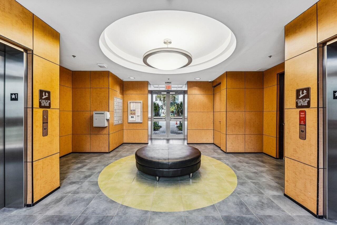 335 SE 6th Avenue, Unit 304, Delray Beach, FL 33483 Photo