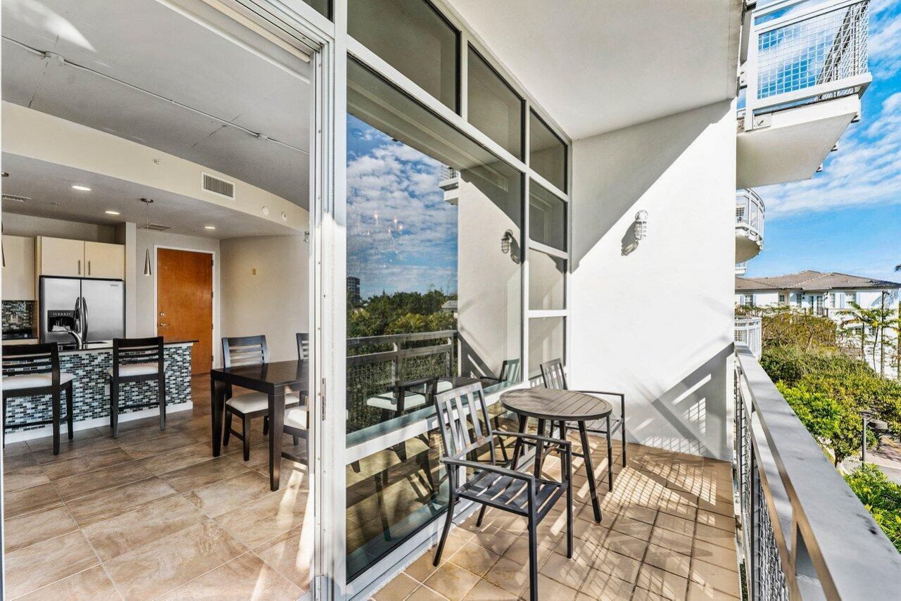 335 SE 6th Avenue, Unit 304, Delray Beach, FL 33483 Photo