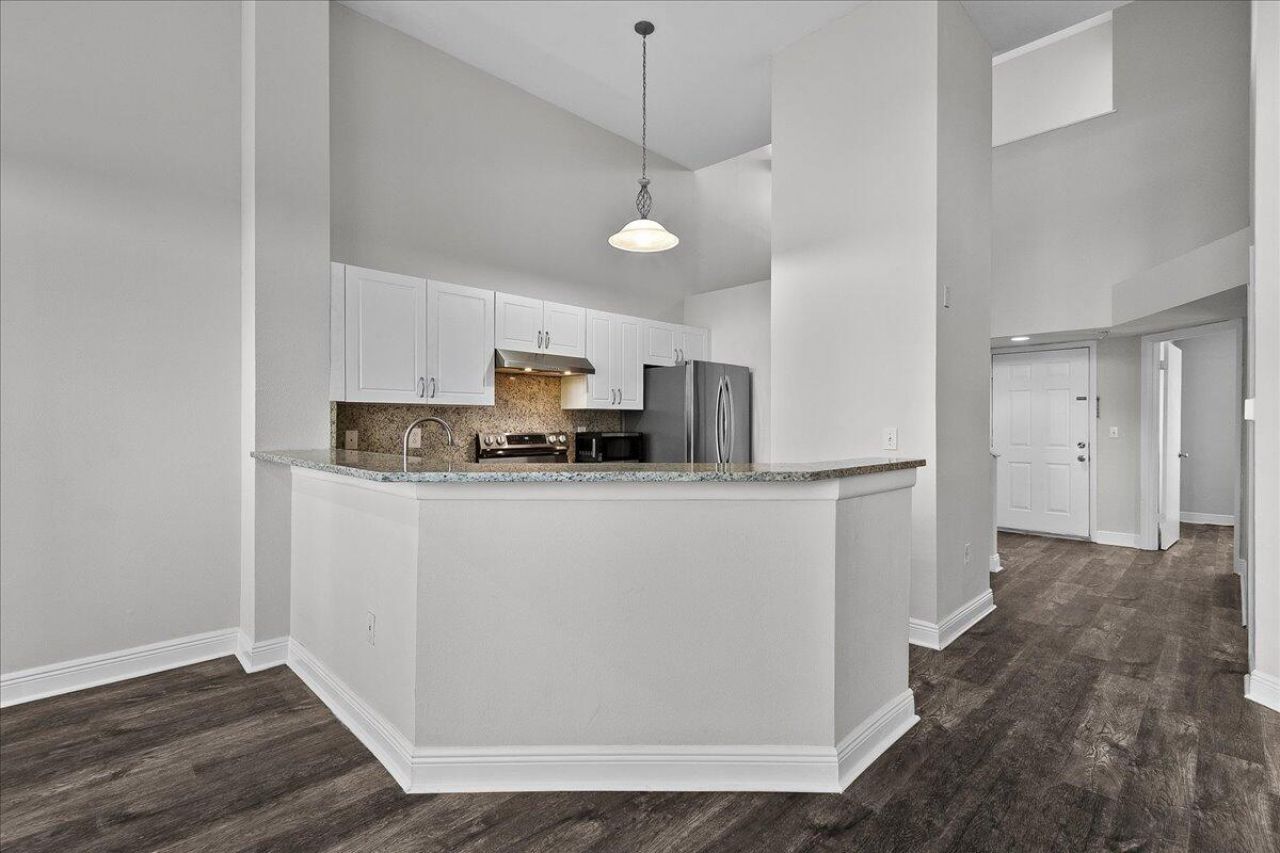 4751 Via Palm Lake, Unit 407, West Palm Beach, FL 33417 Photo