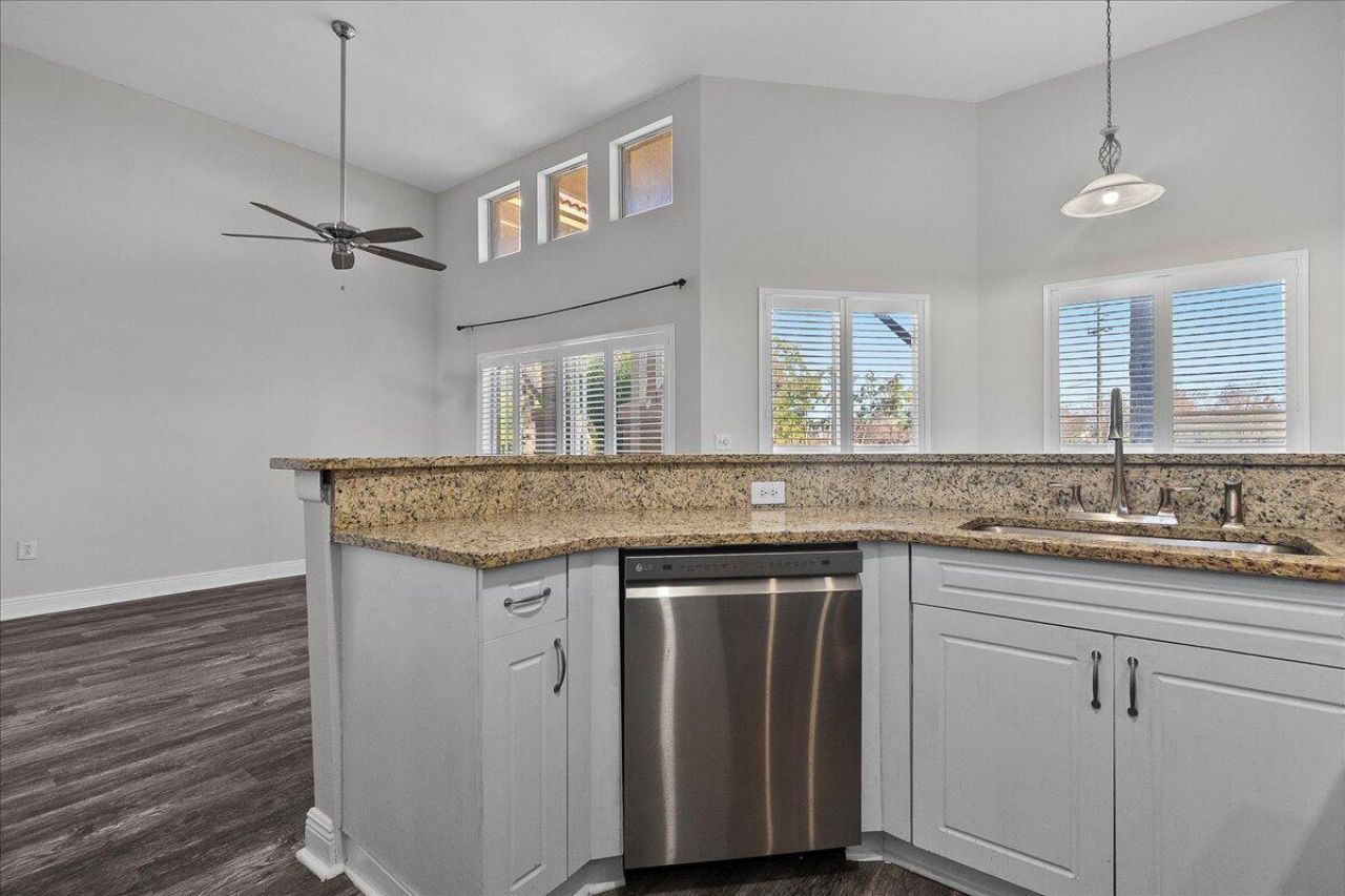 4751 Via Palm Lake, Unit 407, West Palm Beach, FL 33417 Photo