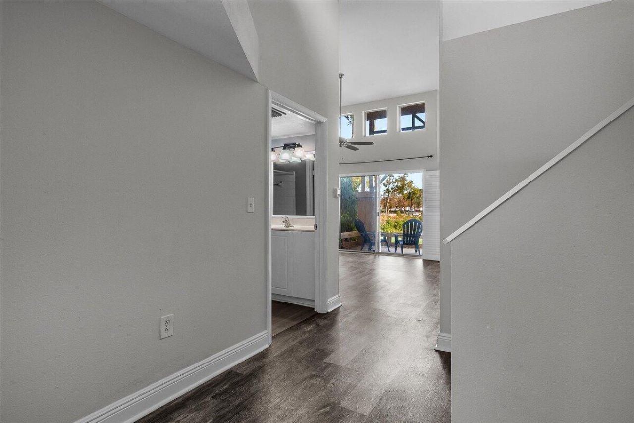 4751 Via Palm Lake, Unit 407, West Palm Beach, FL 33417 Photo