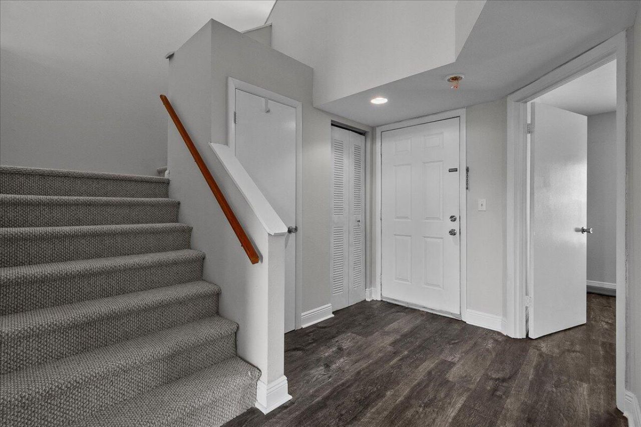 4751 Via Palm Lake, Unit 407, West Palm Beach, FL 33417 Photo