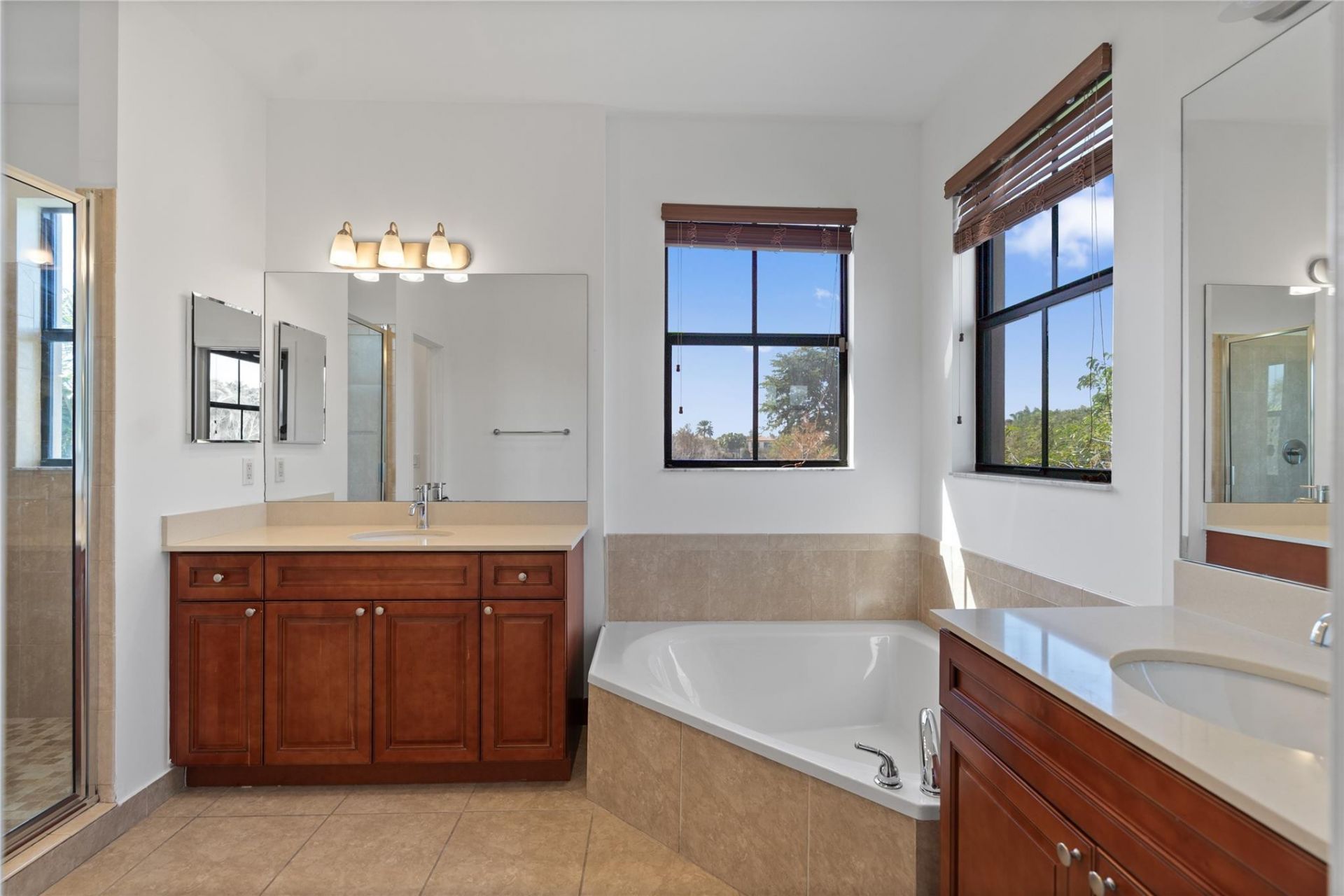 5701 NW 47th Avenue, Tamarac, FL 33319 Photo