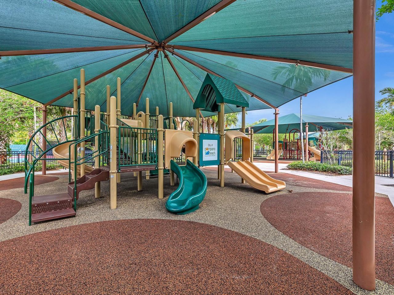 2651 S Course Drive, Unit Apt 302, Pompano Beach, FL 33069 Photo