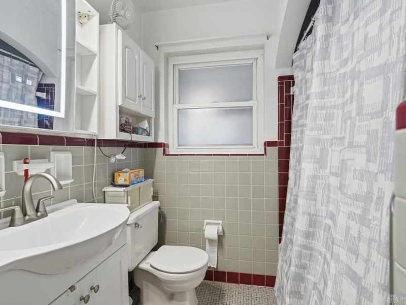 2611 Allaire Avenue, Cincinnati, OH 45239 Photo 23