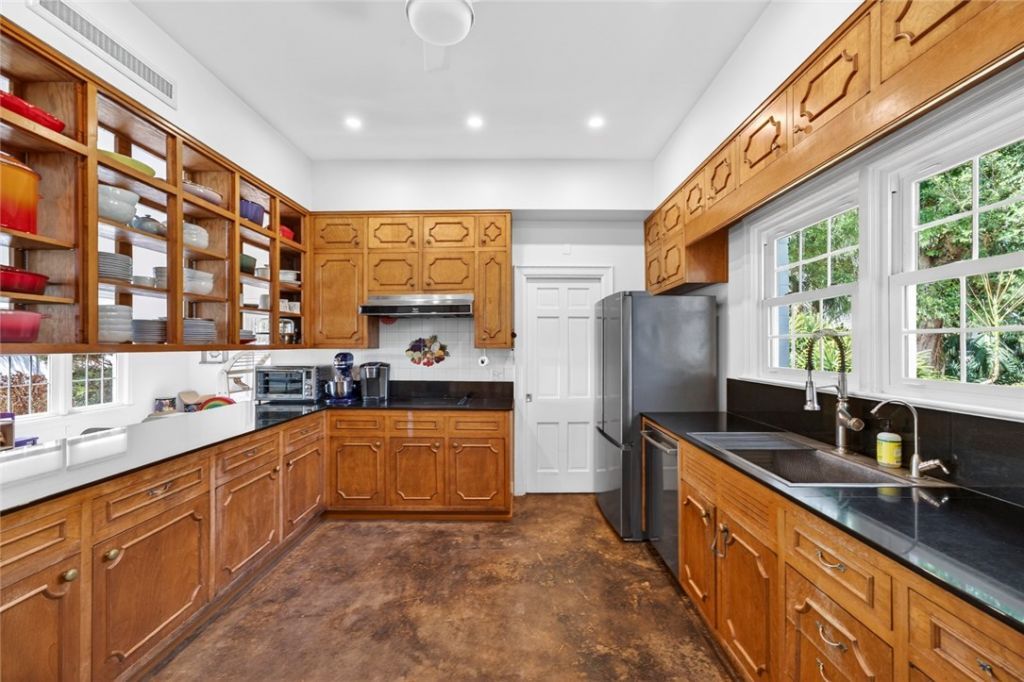 4945 16th Street, Vero Beach, FL 32966 Photo