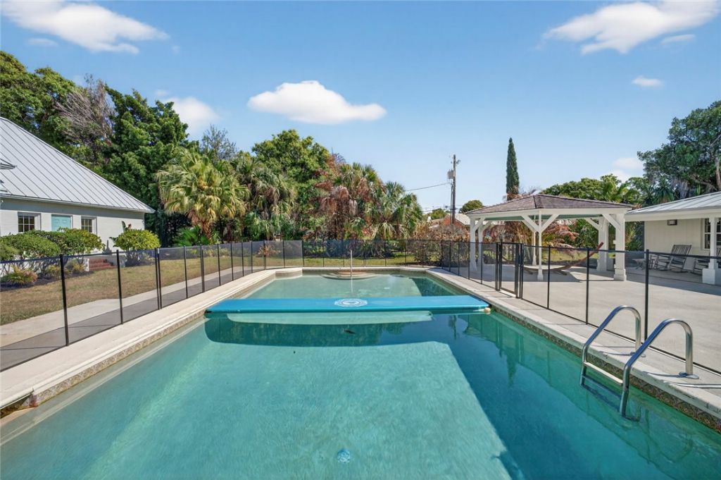 4945 16th Street, Vero Beach, FL 32966 Photo