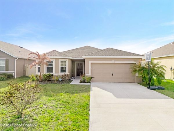 275 Guinevere Drive SW , Palm Bay, FL 32908