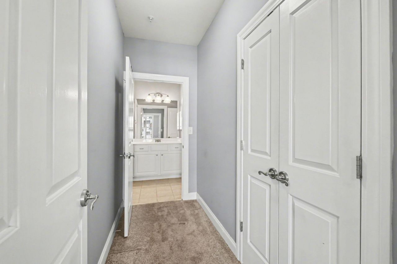 2244 Ashley Crossing Drive Photo 18