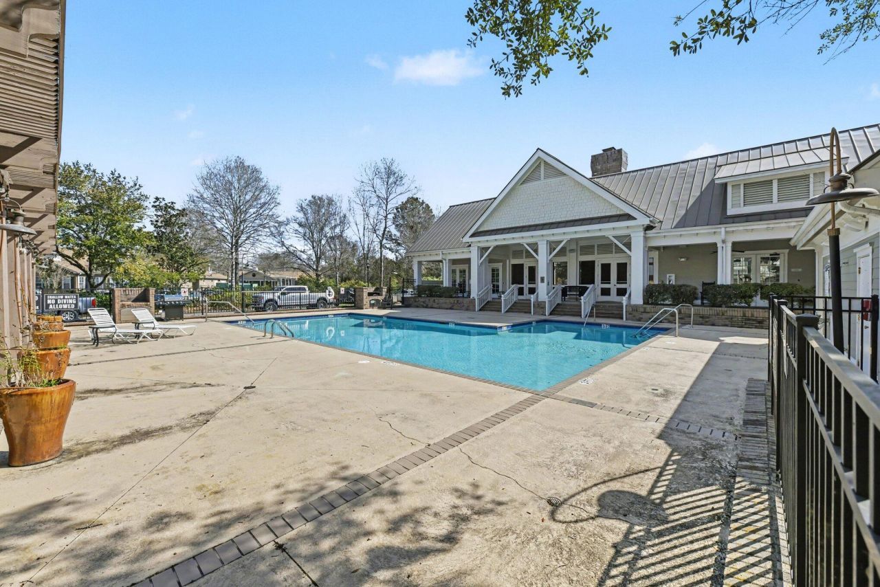 2244 Ashley Crossing Drive Photo 27