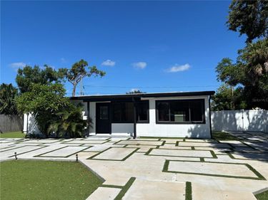 3983 MARLIN DRIVE SE, ST PETERSBURG, FL 33705