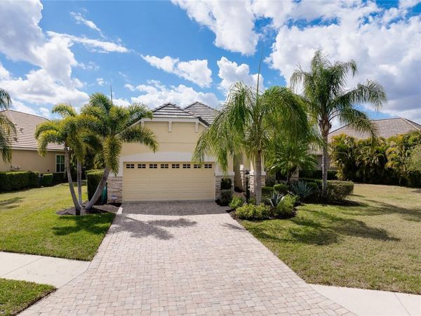 12235 THORNHILL COURT , LAKEWOOD RANCH, FL 34202