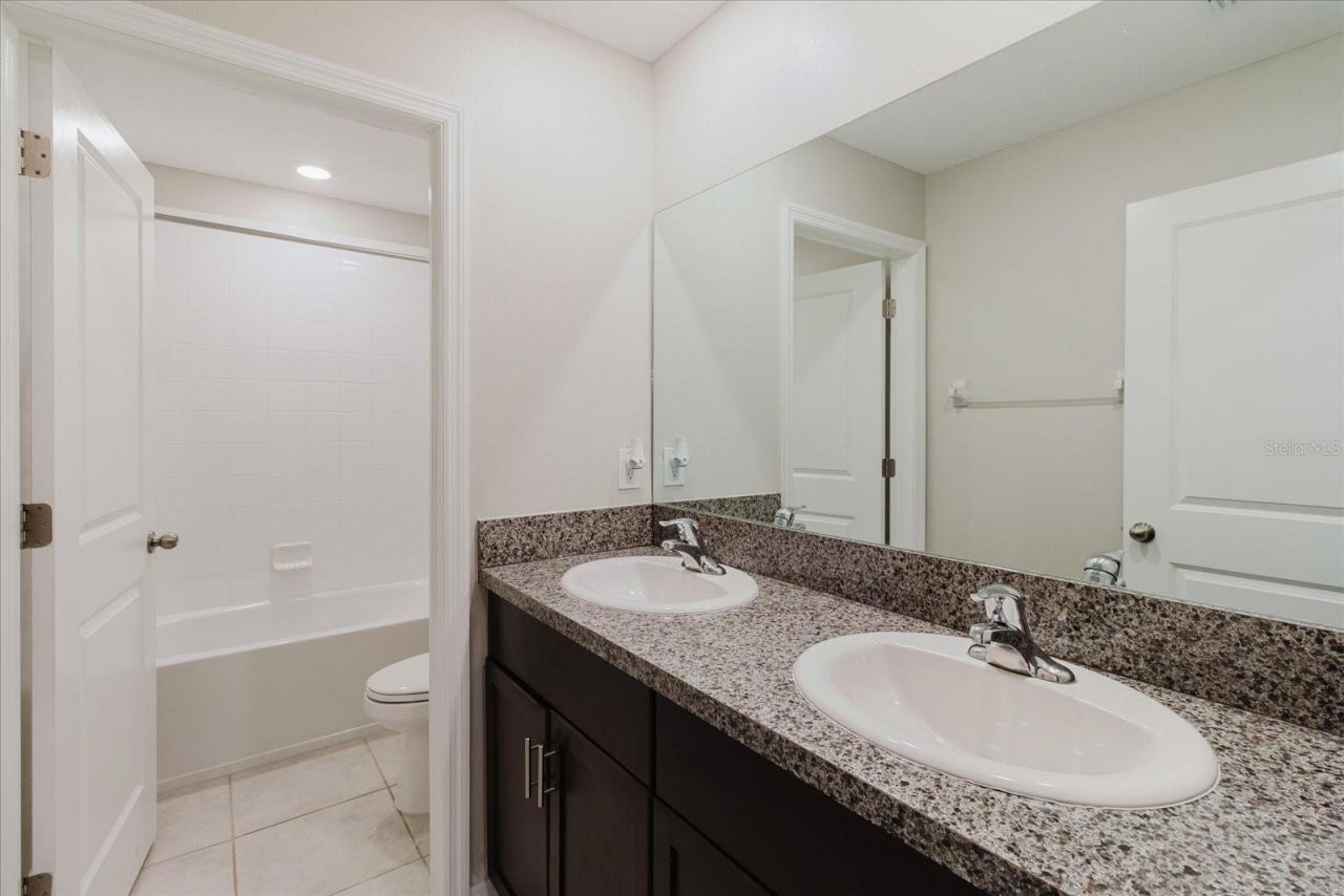 9411 Lemon Drop Loop, Sun City Center, FL 33573 Photo