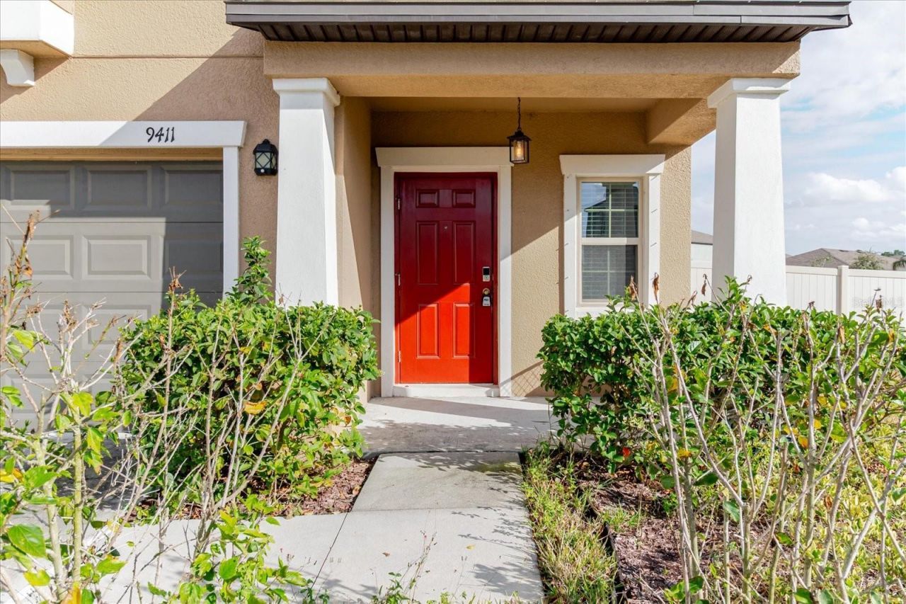 9411 Lemon Drop Loop, Sun City Center, FL 33573 Photo