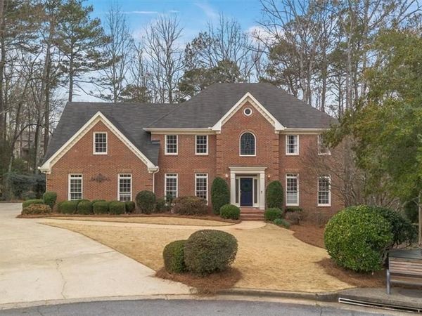 160 Lazy Laurel Chase, Roswell, GA 30076