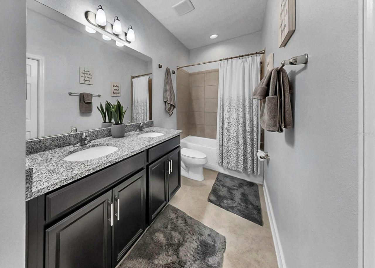 2935 Shetland Ridge Drive , Valrico, FL 33596 Photo