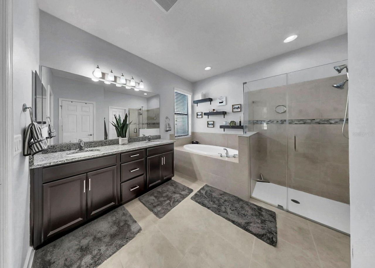 2935 Shetland Ridge Drive , Valrico, FL 33596 Photo