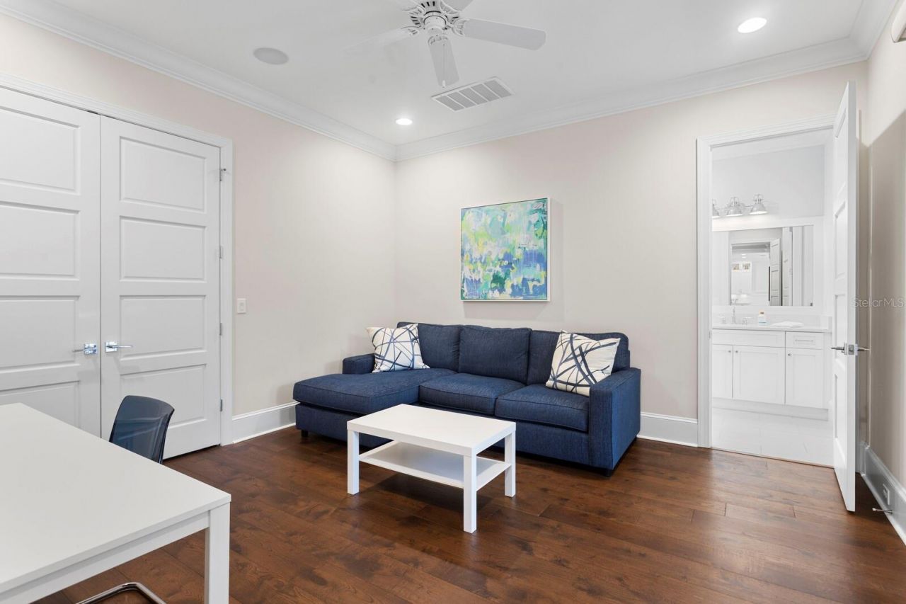 534 Ladrone Avenue, Tampa, FL 33606 Photo