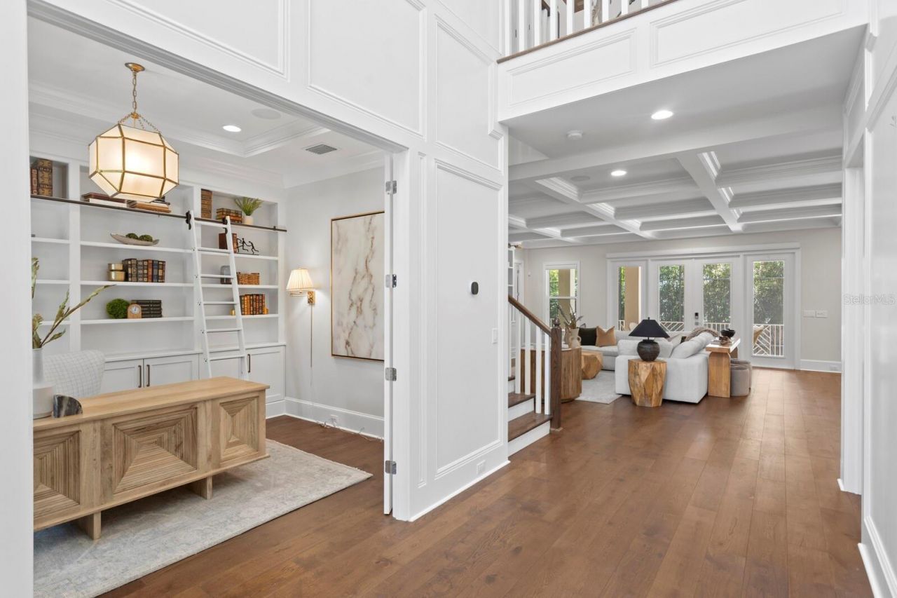 534 Ladrone Avenue, Tampa, FL 33606 Photo