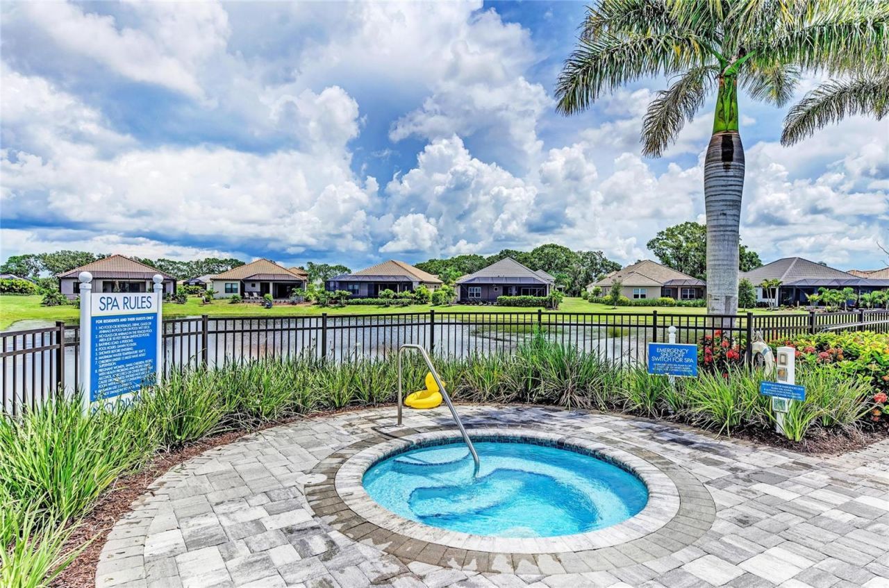 12807 Seasong Terrace, Bradenton, FL 34211 Photo