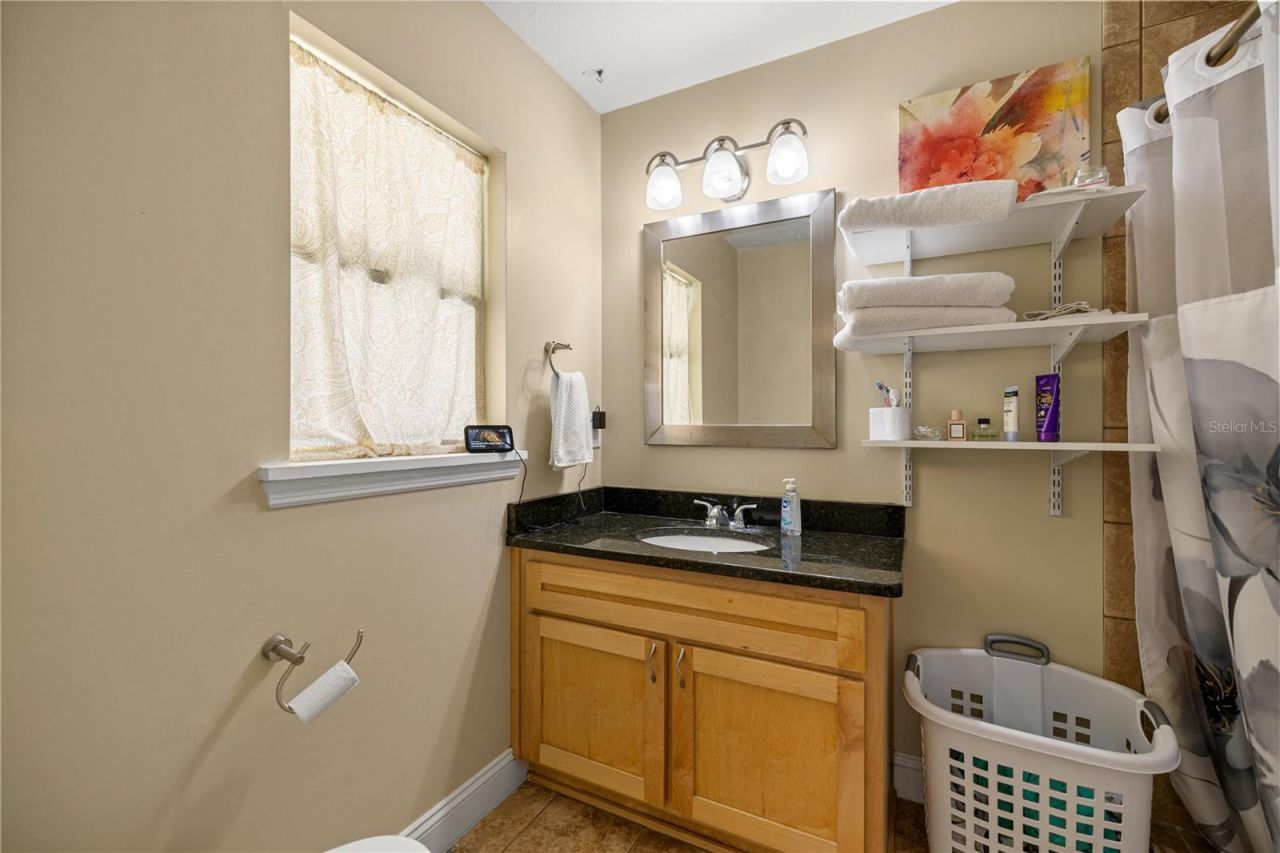 5947 Avenue C, Mc Intosh, FL 32664 Photo