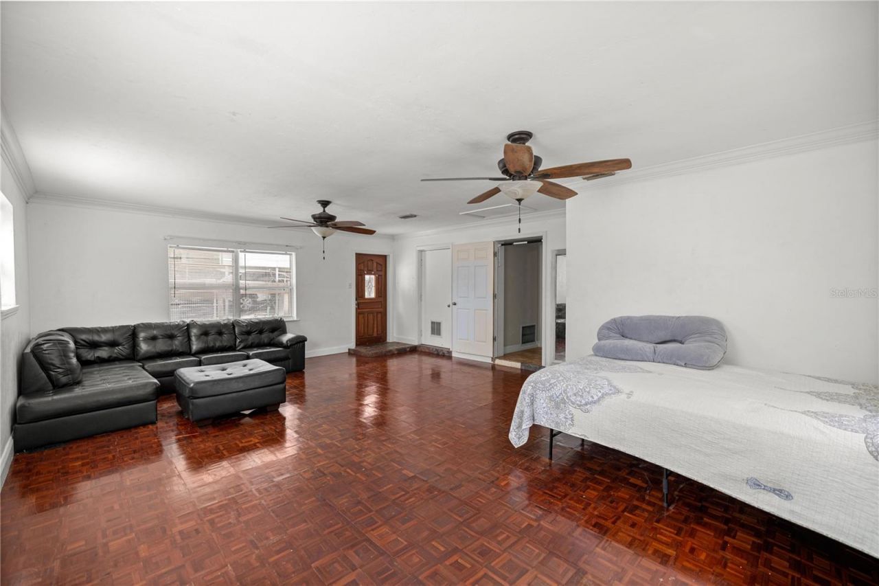 5947 Avenue C , Mc Intosh, FL 32664 Photo