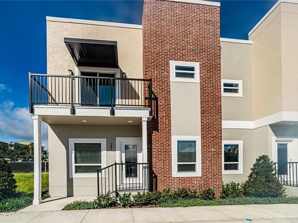 284 N OAK AVENUE, SANFORD, FL 32771