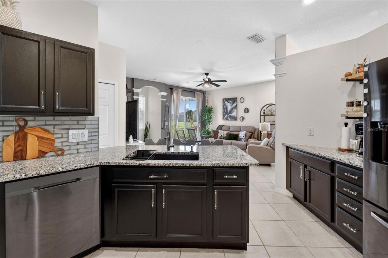 4174 70th Street Circle E, Palmetto, FL 34221 Photo