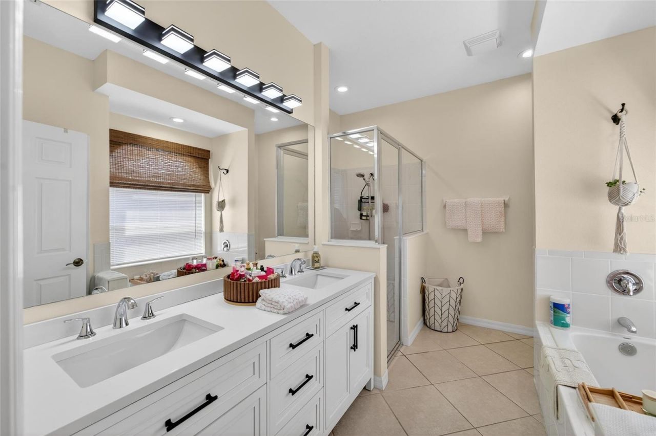 4174 70th Street Circle E, Palmetto, FL 34221 Photo